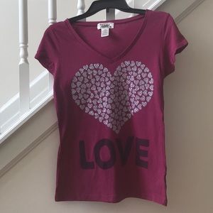 Women’s/Juniors Twisted Courtesy V- Neck Tee Shirt